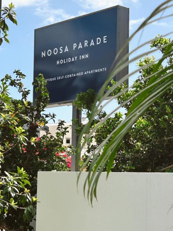 Noosa Parade Holiday Inn מראה חיצוני תמונה