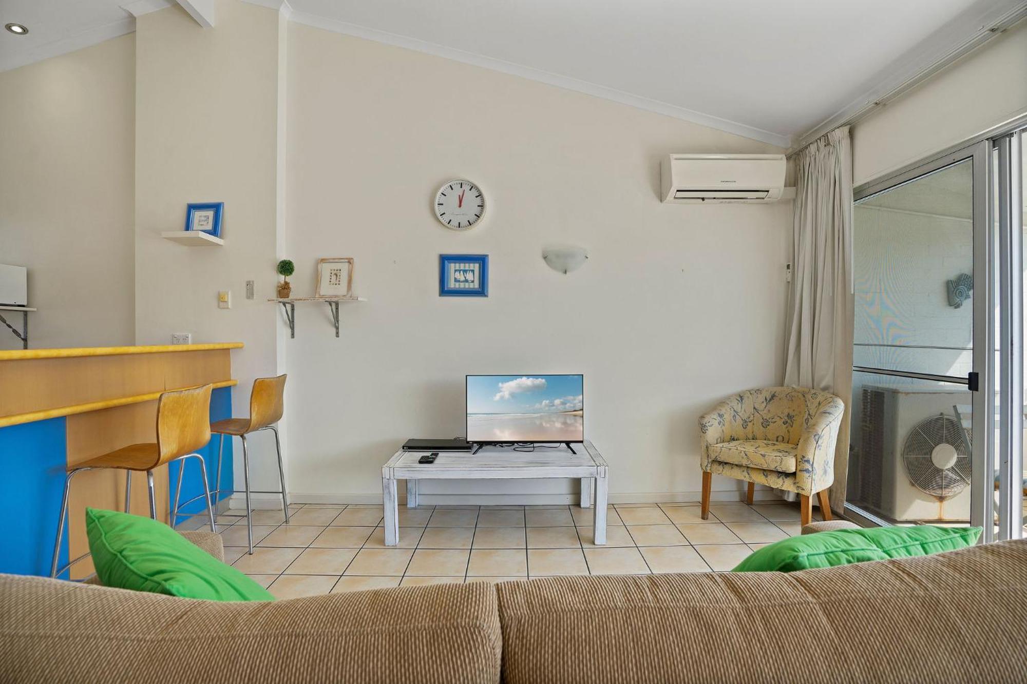 Noosa Parade Holiday Inn מראה חיצוני תמונה