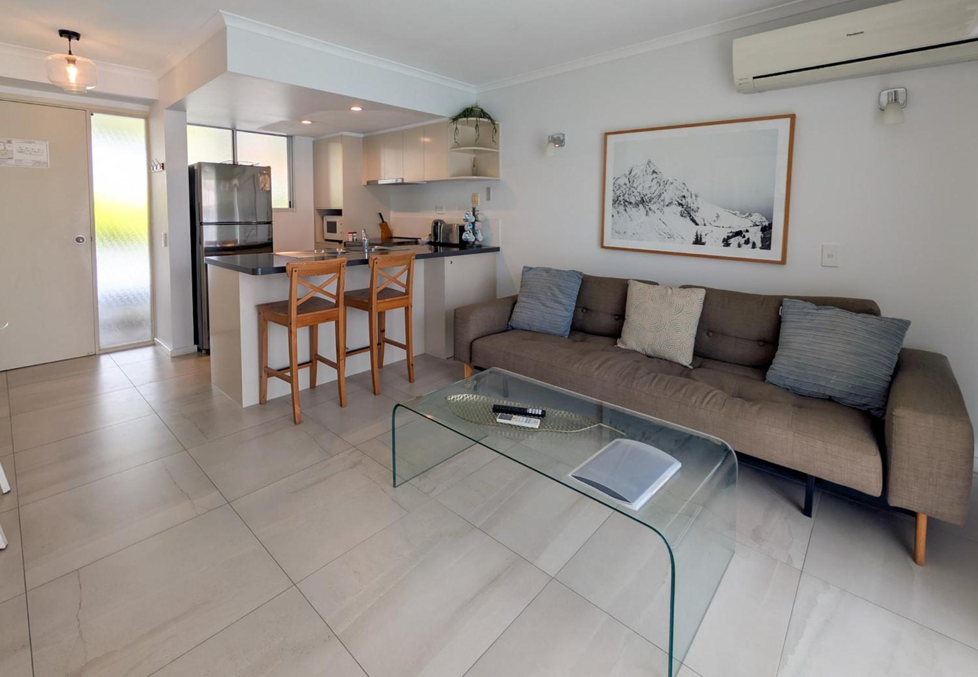 Noosa Parade Holiday Inn מראה חיצוני תמונה