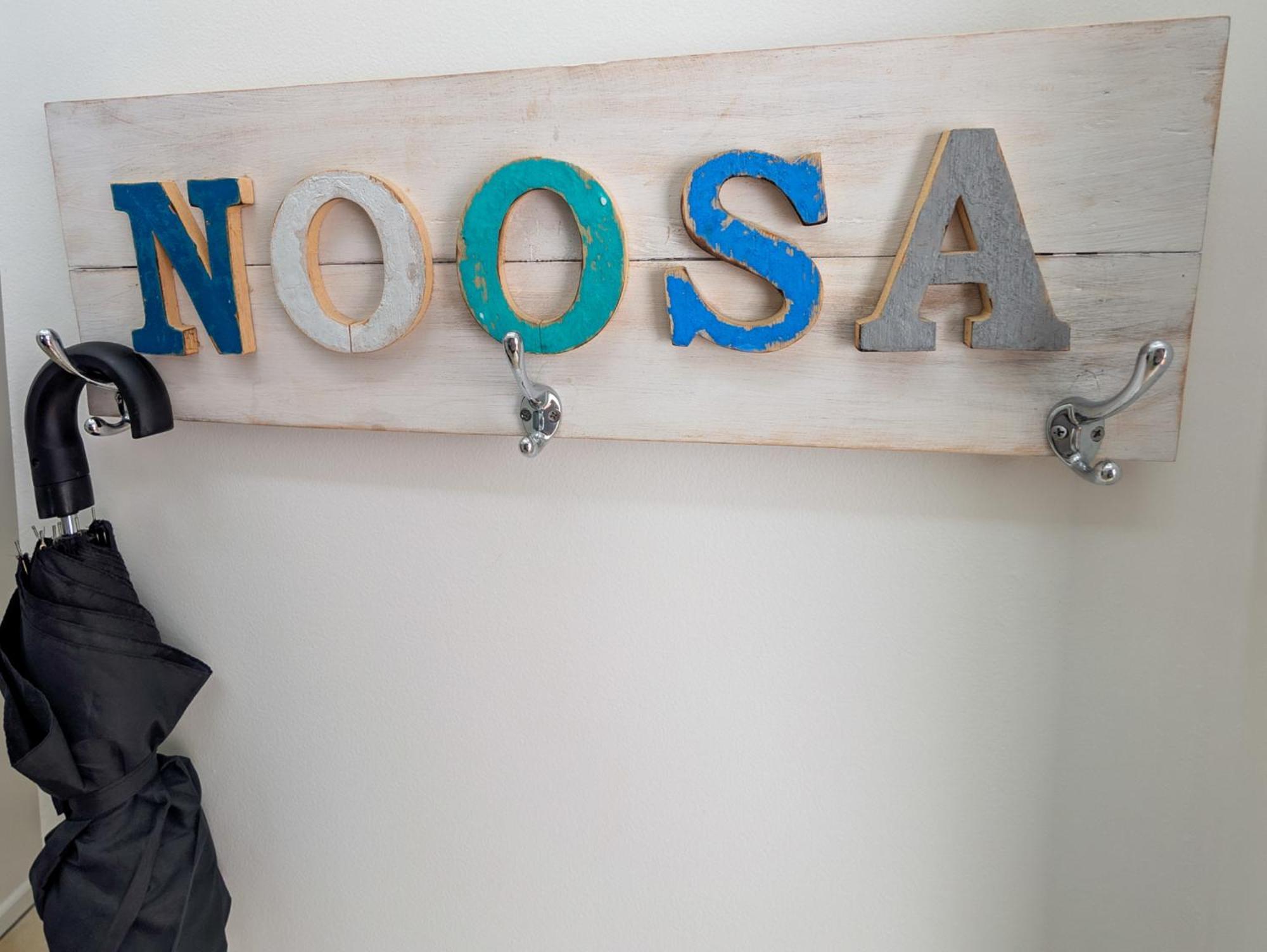 Noosa Parade Holiday Inn מראה חיצוני תמונה