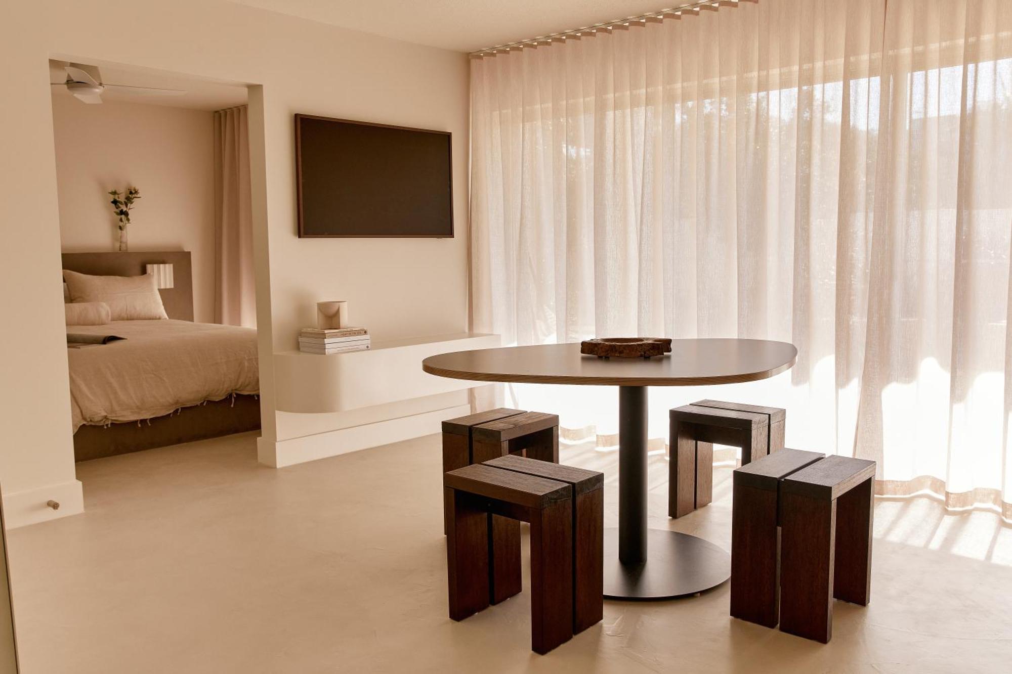 Noosa Parade Holiday Inn מראה חיצוני תמונה